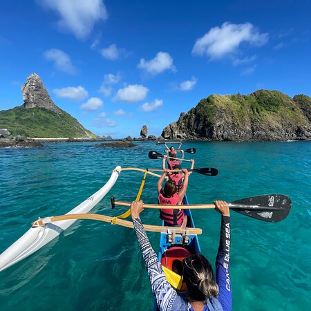 Canoa havaiana em Noronha