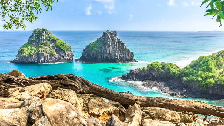 Morro dois irmãos em Fernando de Noronha